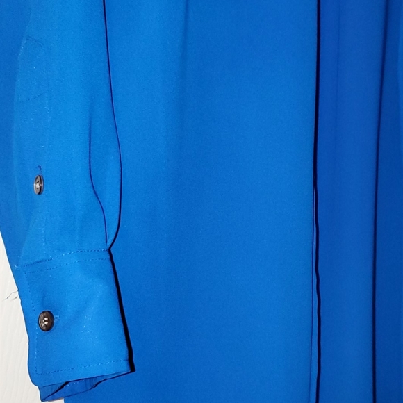 Button up top - Picture 2 of 2